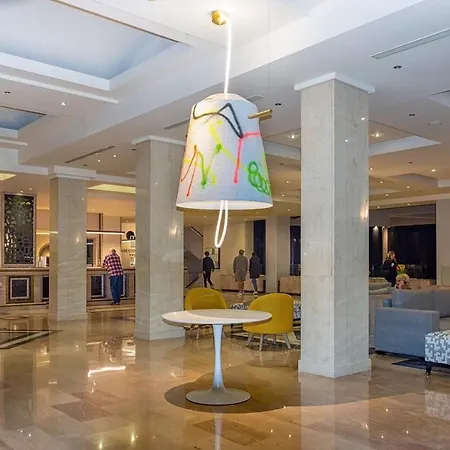 Semesteranläggning (resort) Kresten Palace Kallithéa