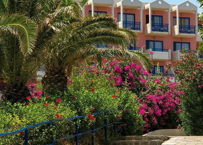 Kresten Palace Complex 4*