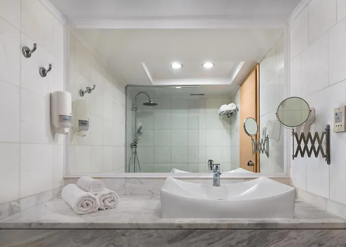 Kresten Palace Ośrodek wypoczynkowy 4*